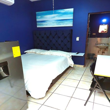 Habitacion 11 Independiente Con Mucha Privacidad ,Cerca Del Consulado , Cas , A 200 Mts Del Vado Del Rio Hermosillo Ngoại thất bức ảnh